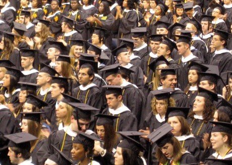 美国毕业生2011薪情调查 82％学科起薪有增长