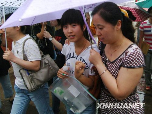 北京高考阅卷今启动 预计本月24日可查询成绩