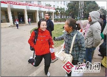 设计台词:“乖囡,辛苦啦!” 本报记者 江洋 摄 设计台词:“乖囡,辛苦啦!” 本报记者 江洋 摄