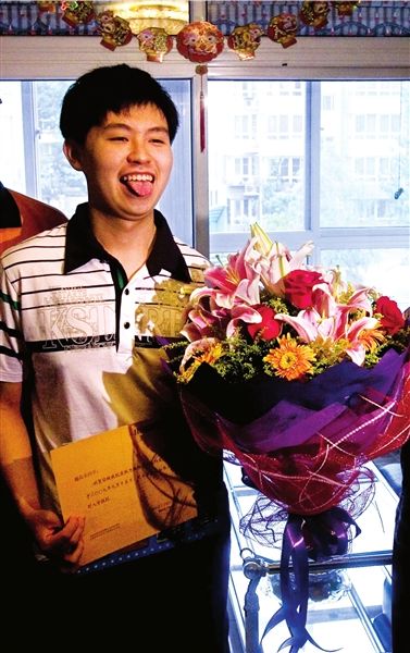 考生戴高乐北语学法语