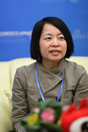 香港城市大学内地及对外事务处主任卓燕女士 香港城市大学内地及对外事务处主任卓燕女士