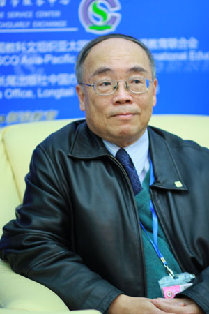 香港理工大副校长阮伟华教授 香港理工大副校长阮伟华教授