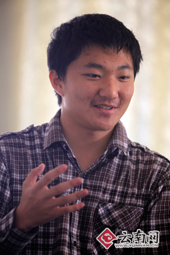 云师大附中校长实名推荐 3名学生上清华北大